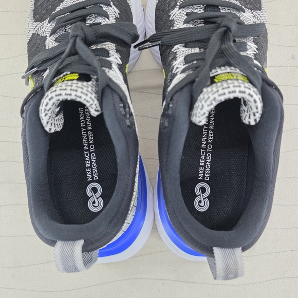 Nike Mens React Infinity Run Flyknit 2 Black White Blue Shoes CT2357-100 Sz 8.5 - Picture 10 of 11